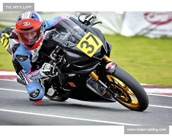 阿布扎比决胜前瞻：车手压力管理比赛车性能更关键